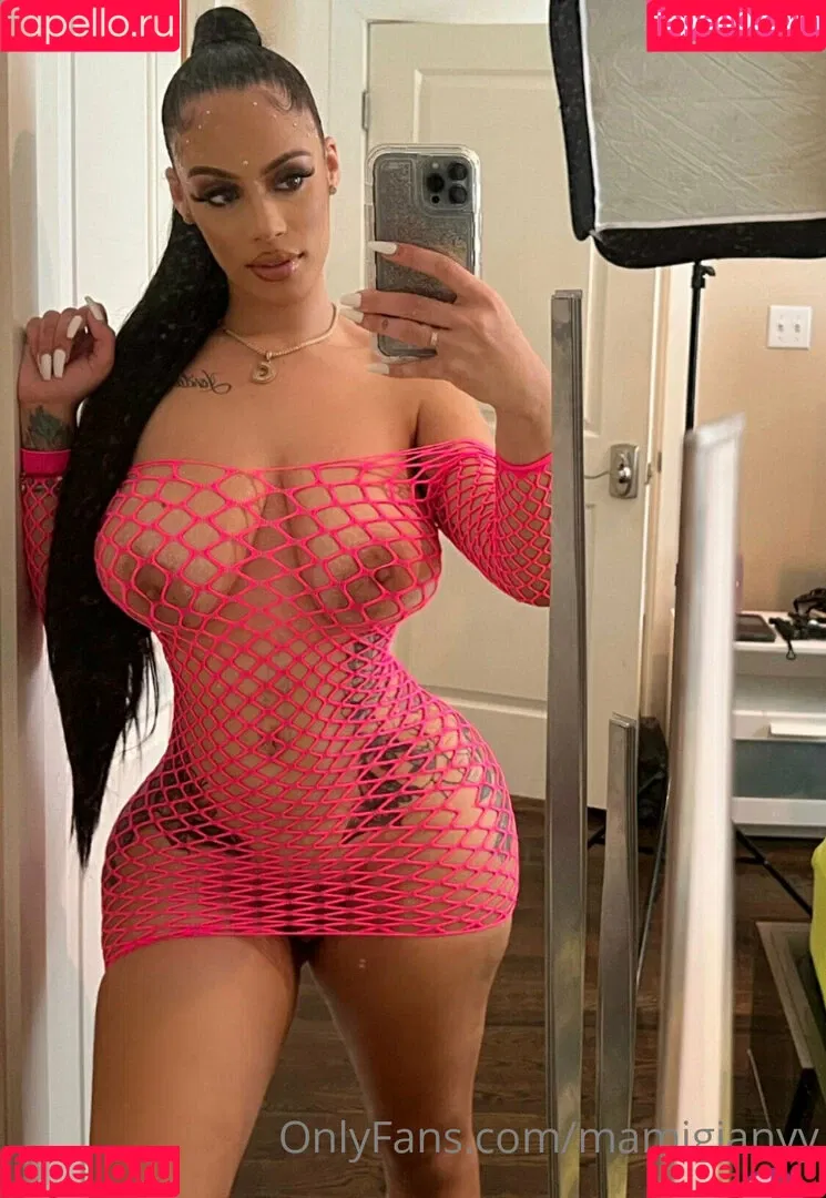 Mamigianyy Onlyfans Photo Gallery 