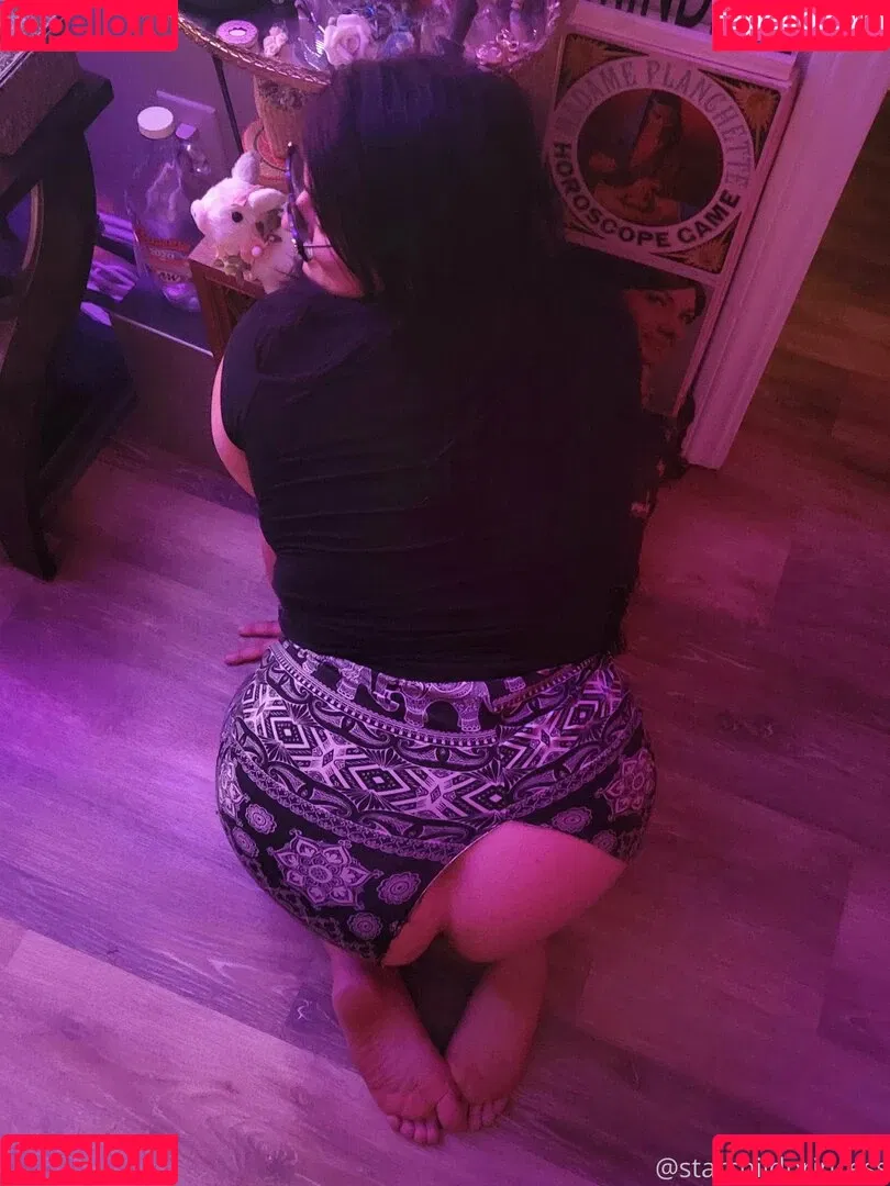 moodymusings Onlyfans Photo Gallery 