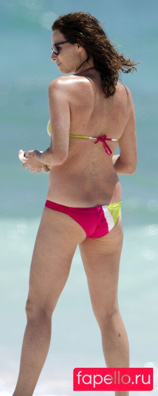 Minnie Driver Nude Onlyfans Photo 12