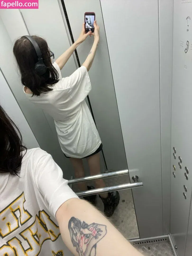 YourSmallDoll Onlyfans Photo Gallery 