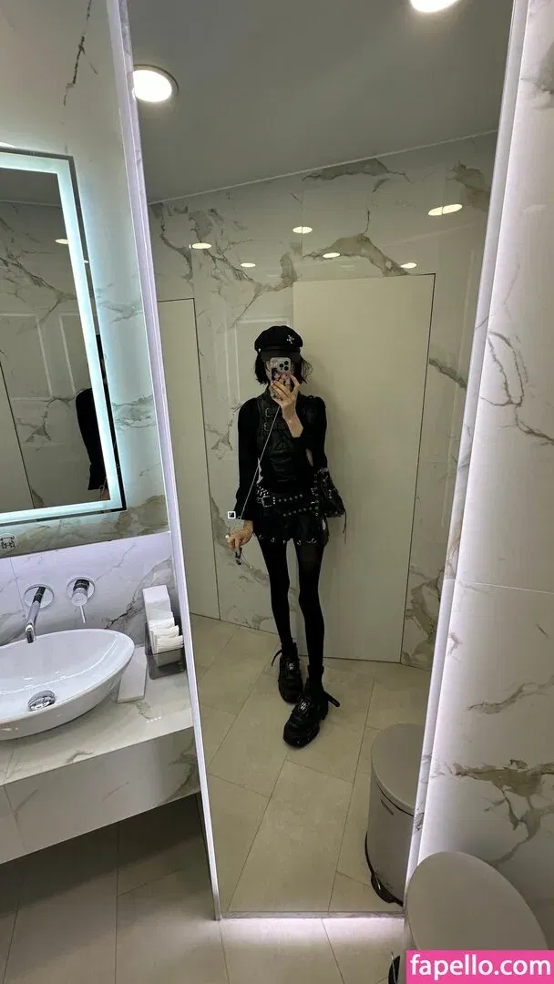 YourSmallDoll Onlyfans Photo Gallery 