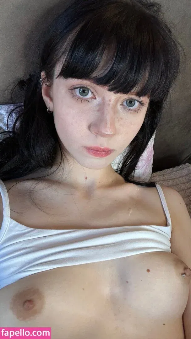 YourSmallDoll Onlyfans Photo Gallery 