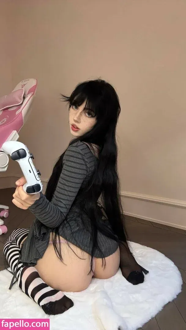 YourSmallDoll Onlyfans Photo Gallery 