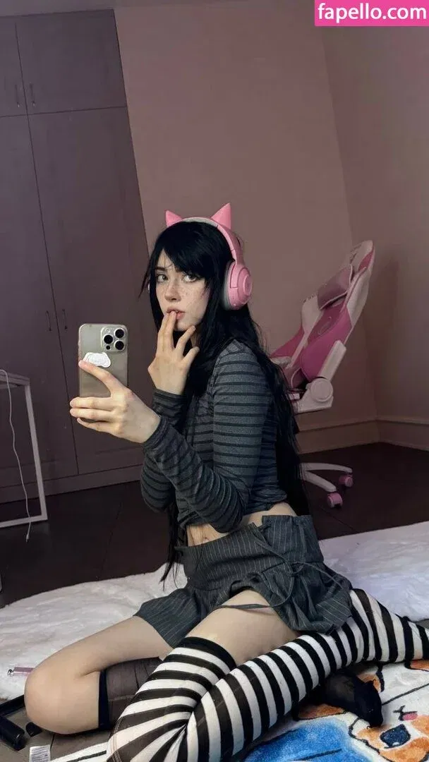 YourSmallDoll Onlyfans Photo Gallery 