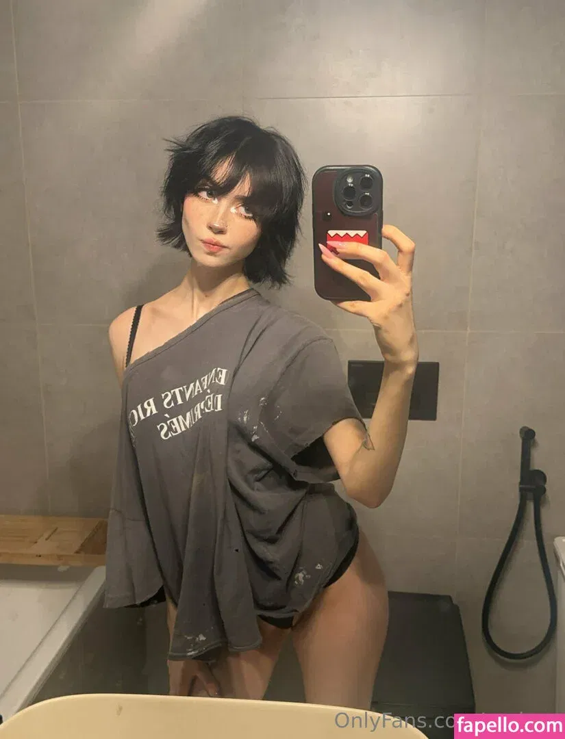 YourSmallDoll Onlyfans Photo Gallery 