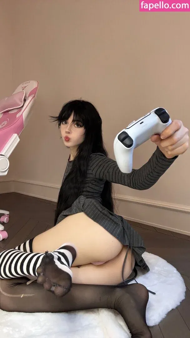 YourSmallDoll Onlyfans Photo Gallery 