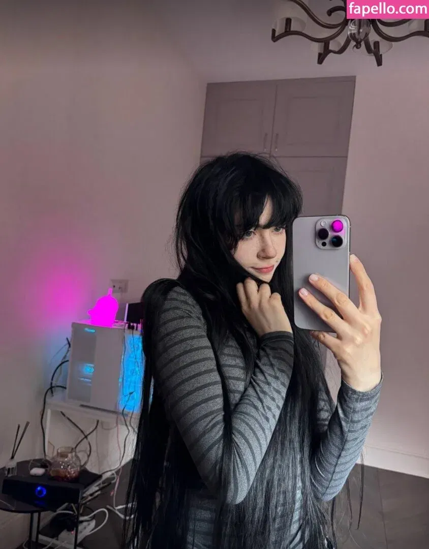 YourSmallDoll Onlyfans Photo Gallery 