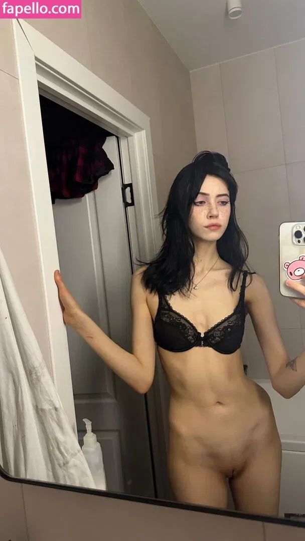 YourSmallDoll Onlyfans Photo Gallery 