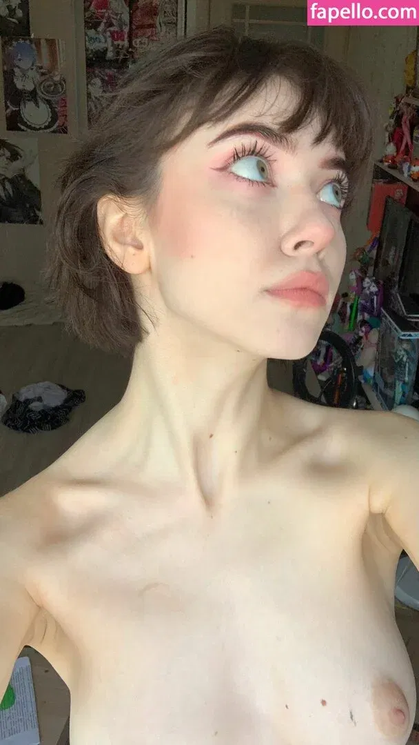 YourSmallDoll Onlyfans Photo Gallery 