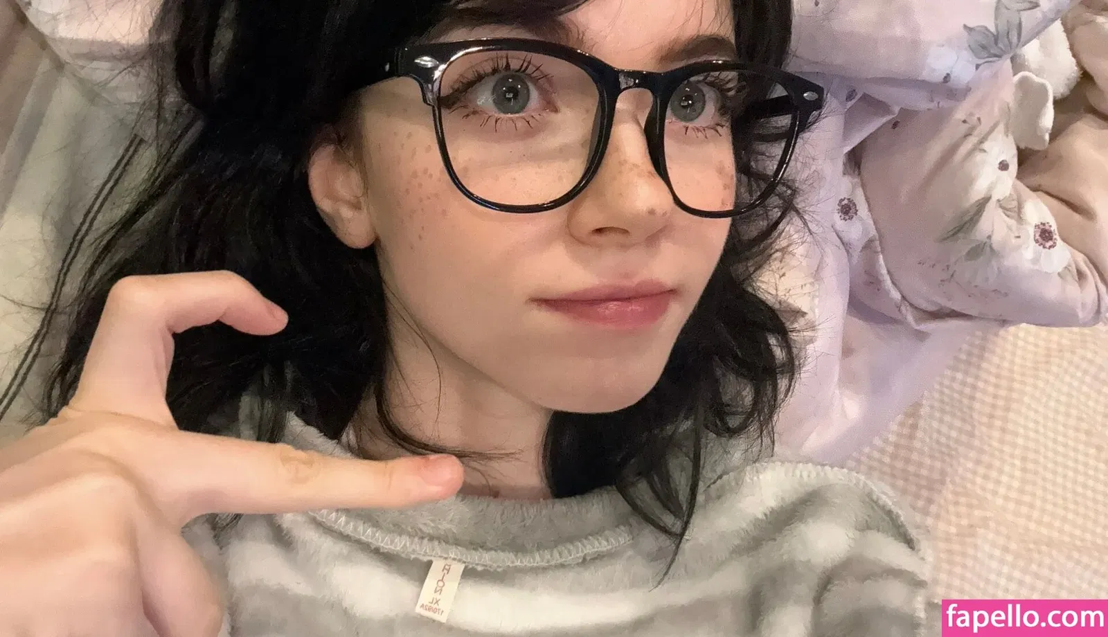 YourSmallDoll Onlyfans Photo Gallery 