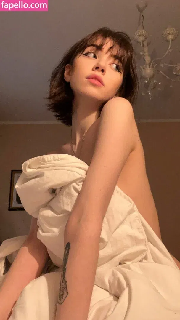 YourSmallDoll Onlyfans Photo Gallery 