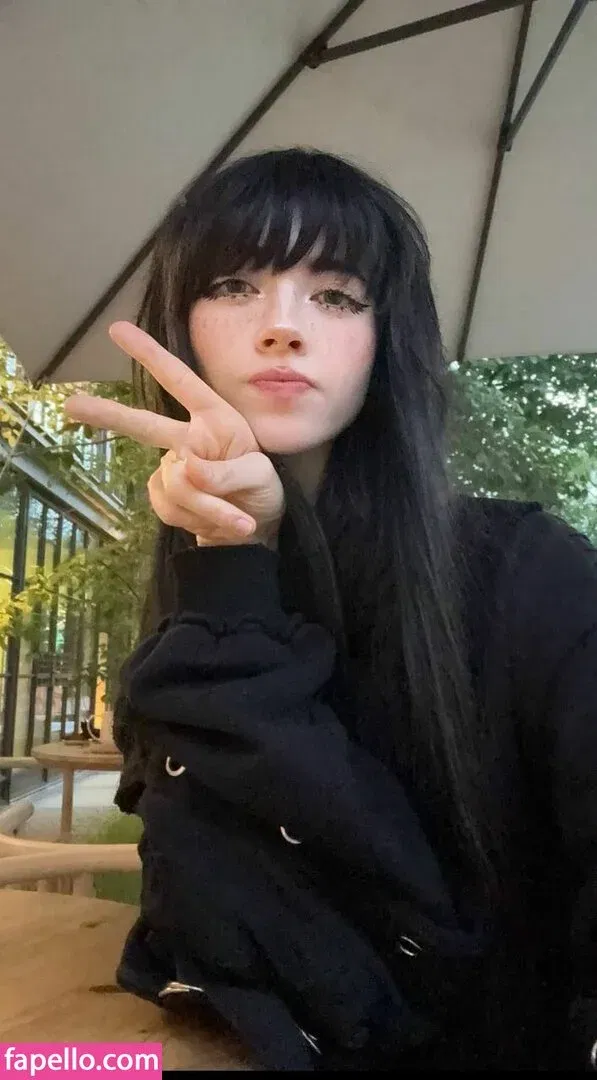 YourSmallDoll Onlyfans Photo Gallery 