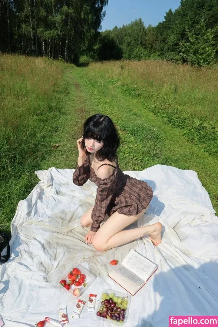 YourSmallDoll Onlyfans Photo Gallery 