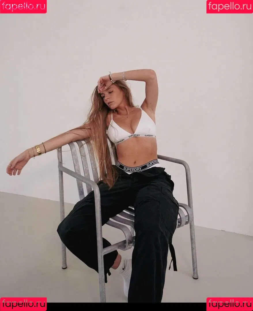 Lies Zhara Onlyfans Photo Gallery 