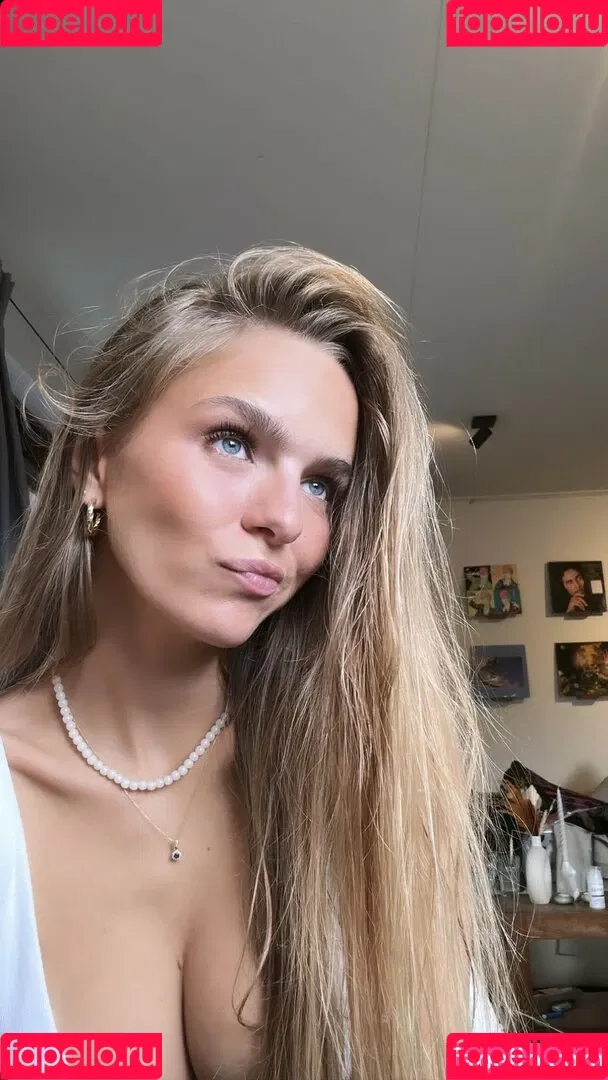 Lies Zhara Onlyfans Photo Gallery 