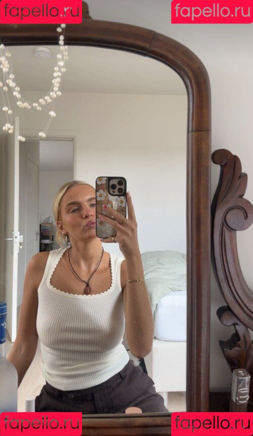 Lies Zhara Onlyfans Photo Gallery 