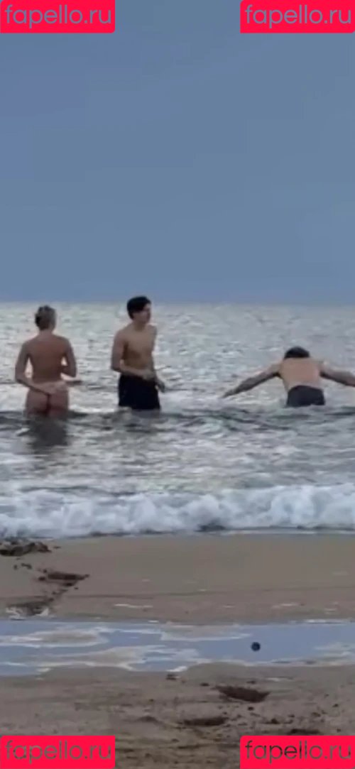 Lies Zhara Onlyfans Photo Gallery 