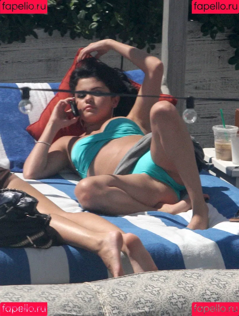 Selena Gomez Onlyfans Photo Gallery 