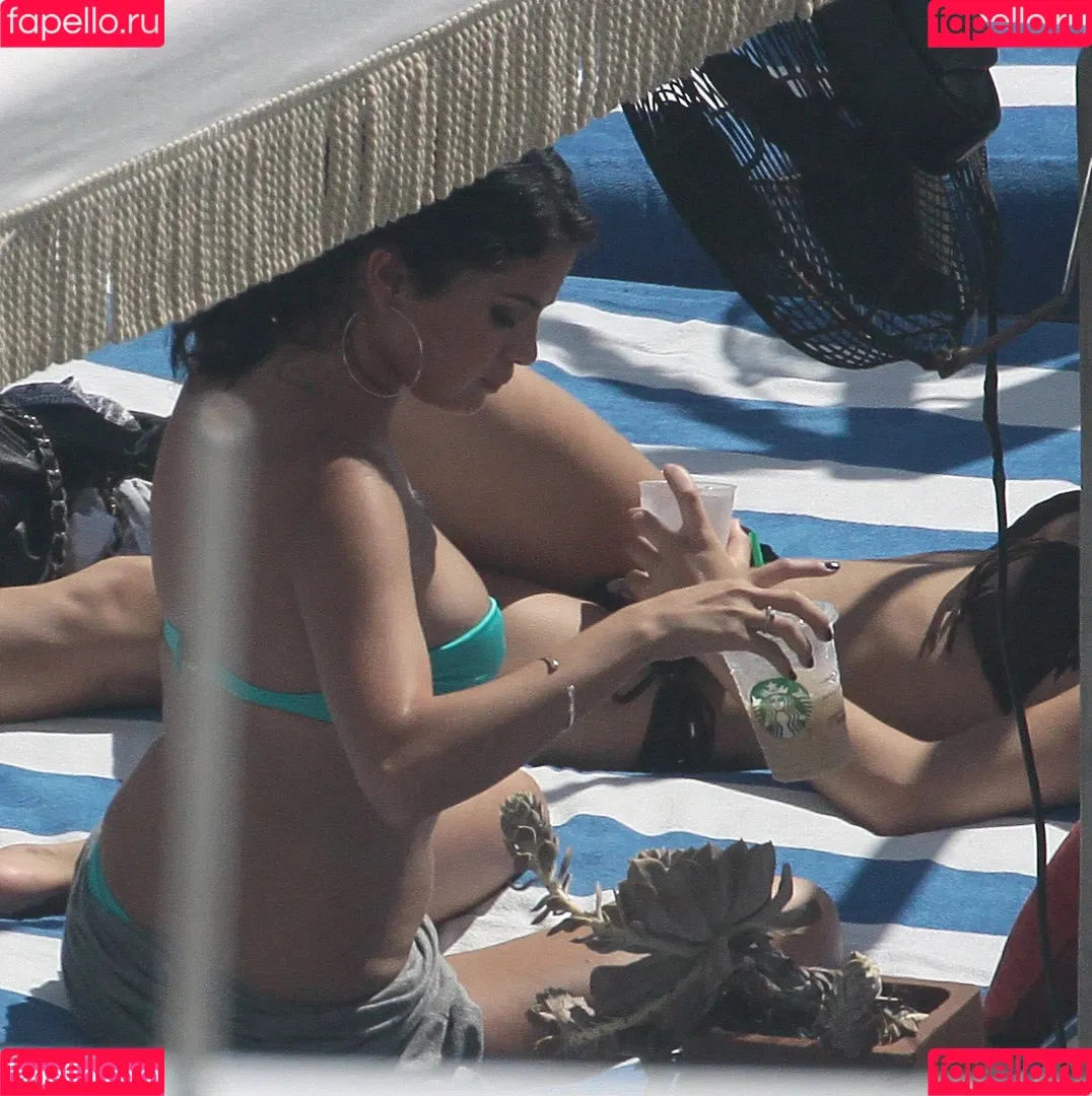 Selena Gomez Onlyfans Photo Gallery 