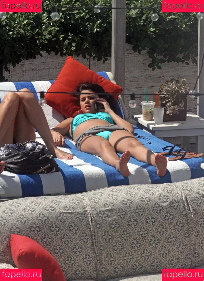 Selena Gomez Onlyfans Photo Gallery 