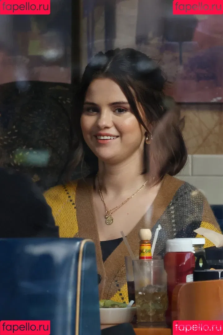 Selena Gomez Onlyfans Photo Gallery 