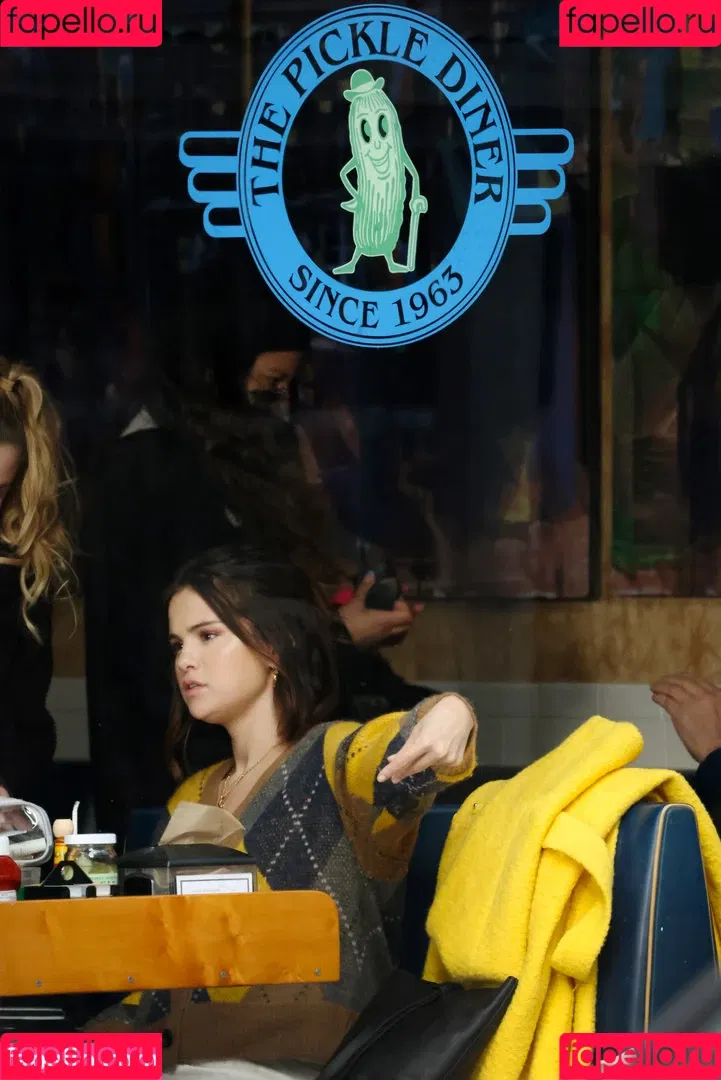 Selena Gomez Onlyfans Photo Gallery 