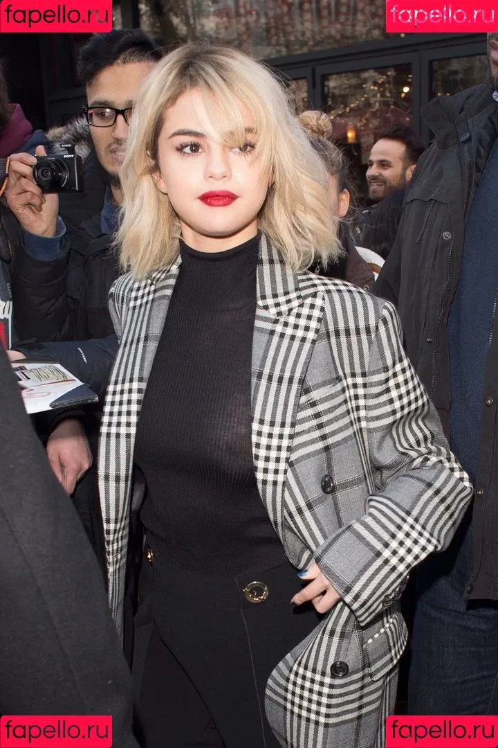 Selena Gomez Onlyfans Photo Gallery 