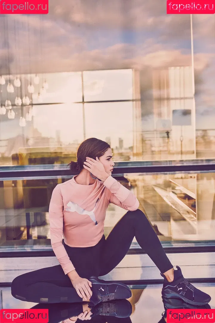 Selena Gomez Onlyfans Photo Gallery 