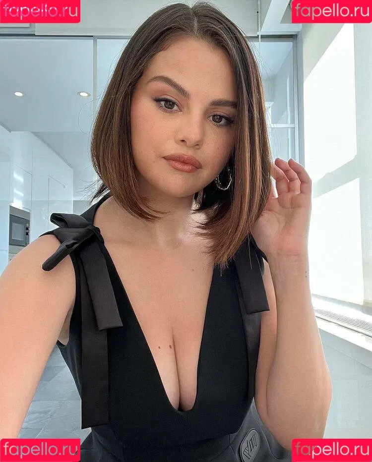 Selena Gomez Onlyfans Photo Gallery 
