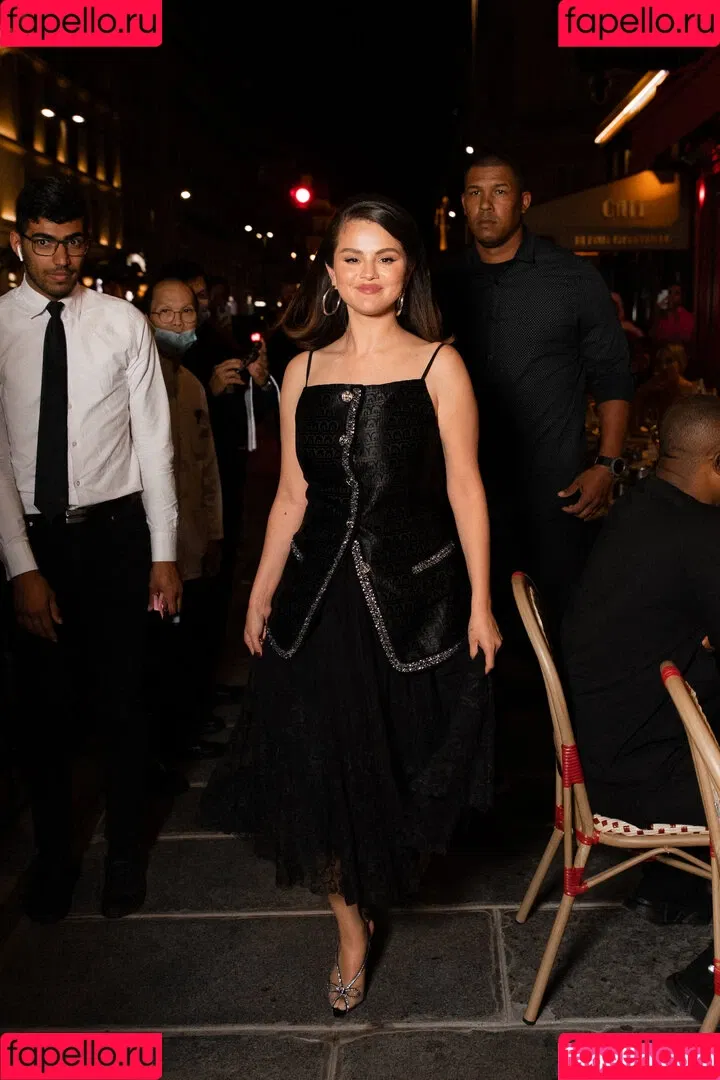 Selena Gomez Onlyfans Photo Gallery 