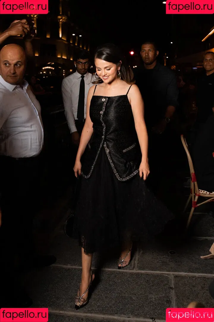 Selena Gomez Onlyfans Photo Gallery 