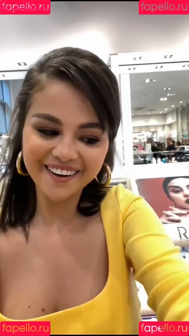 Selena Gomez Onlyfans Photo Gallery 