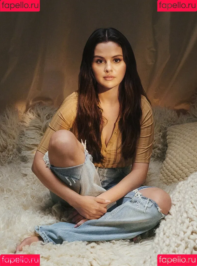 Selena Gomez Onlyfans Photo Gallery 