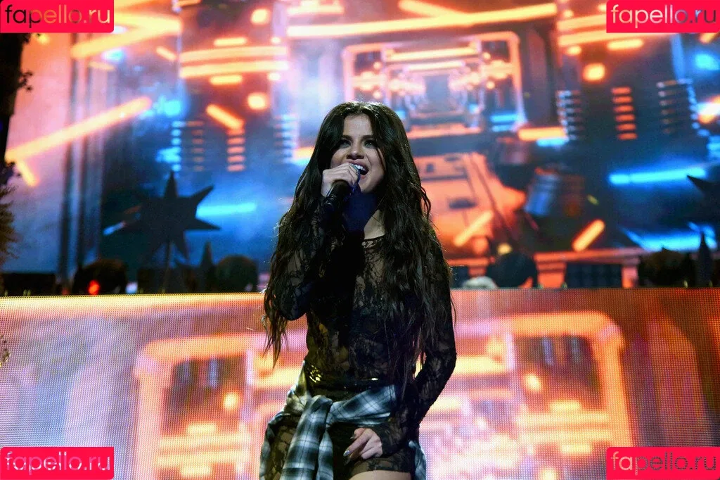 Selena Gomez Onlyfans Photo Gallery 