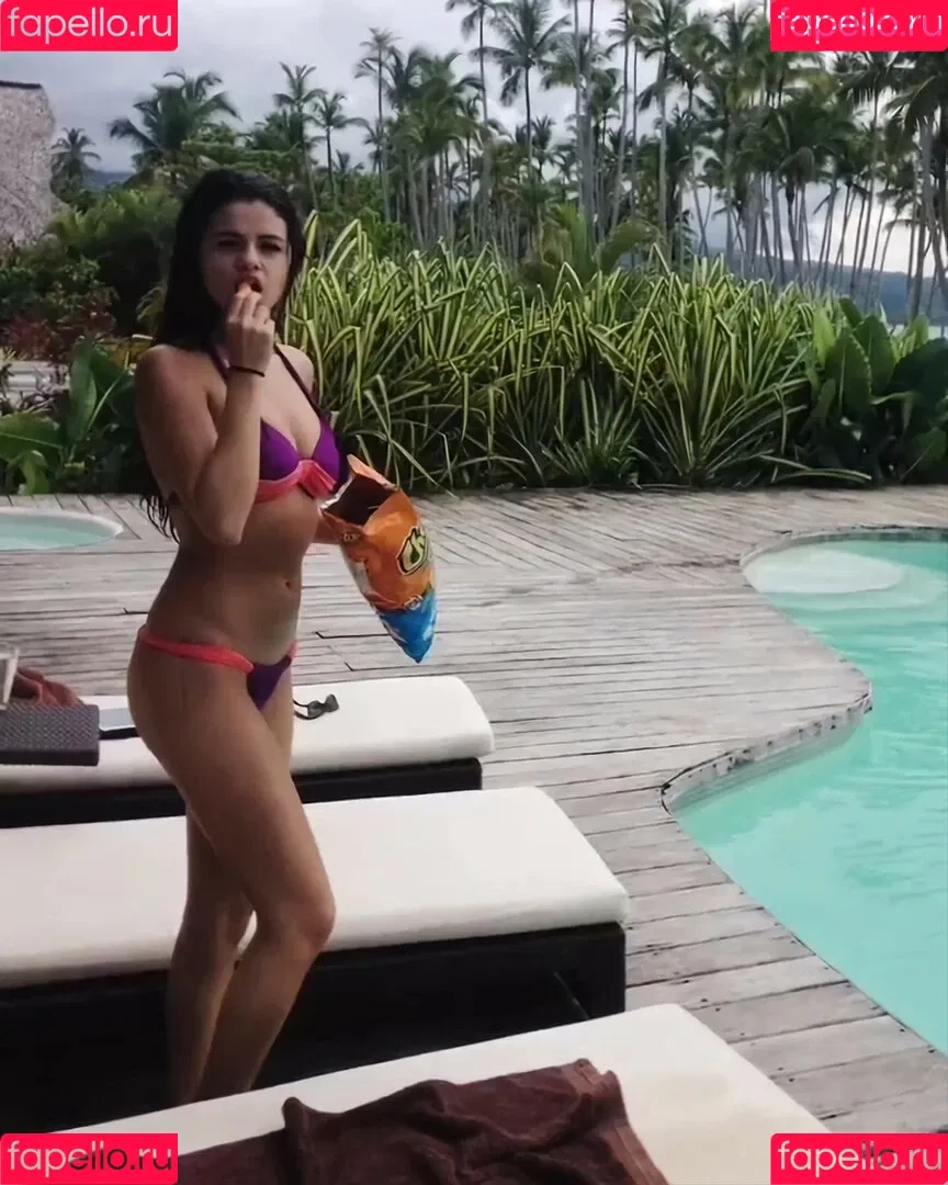Selena Gomez Onlyfans Photo Gallery 