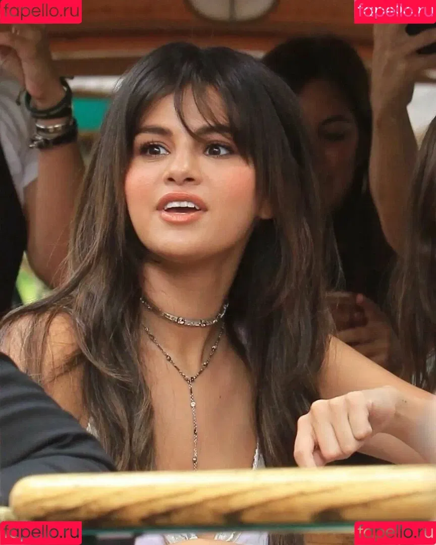 Selena Gomez Onlyfans Photo Gallery 
