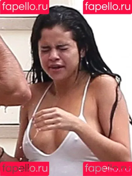 Selena Gomez Onlyfans Photo Gallery 