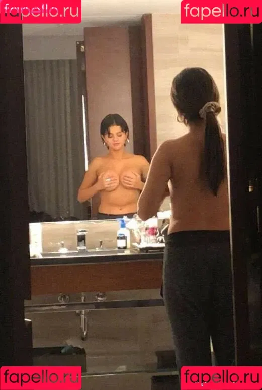 Selena Gomez Onlyfans Photo Gallery 