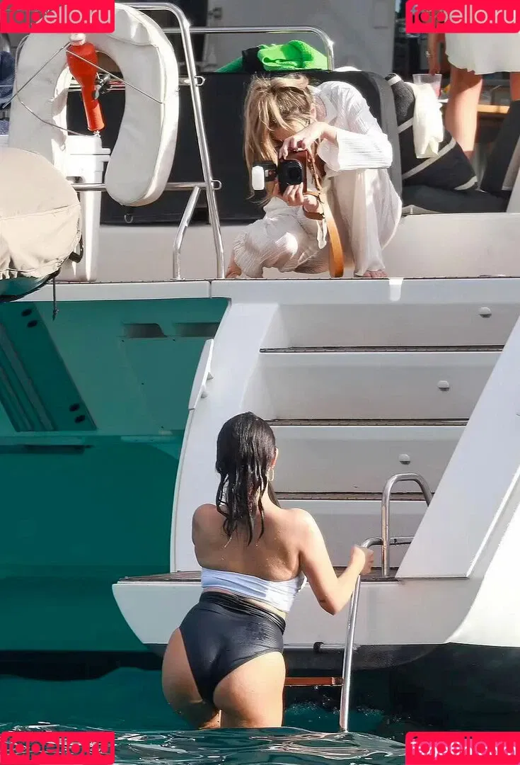 Selena Gomez Onlyfans Photo Gallery 