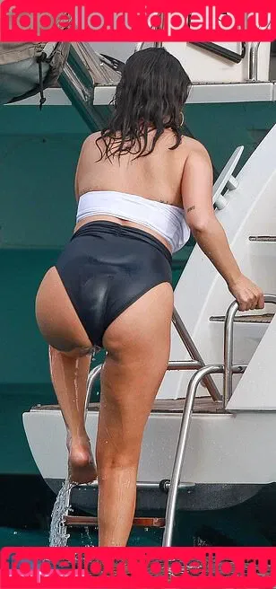 Selena Gomez Onlyfans Photo Gallery 