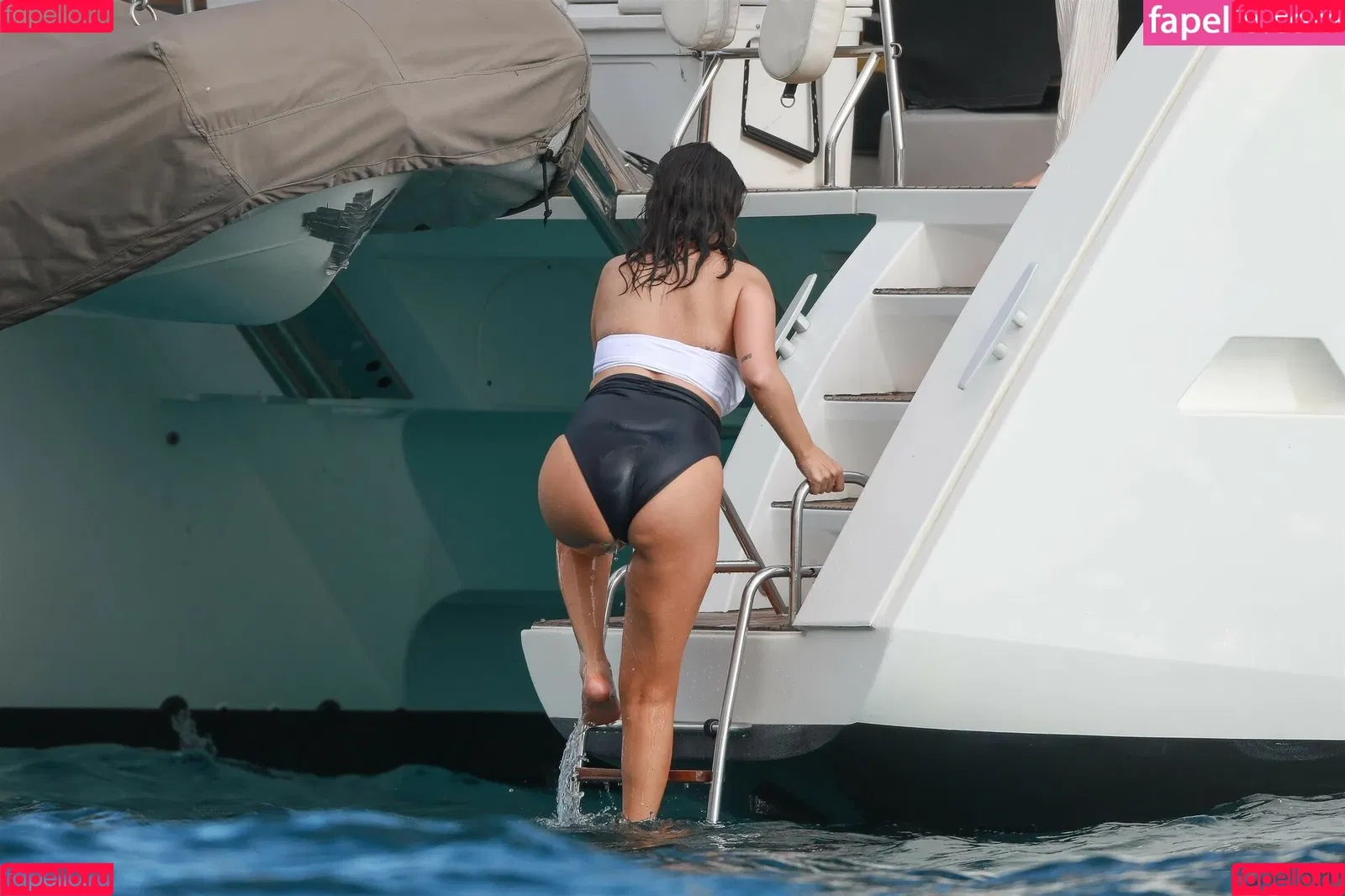 Selena Gomez Onlyfans Photo Gallery 