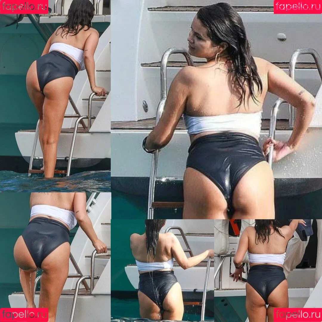 Selena Gomez Onlyfans Photo Gallery 