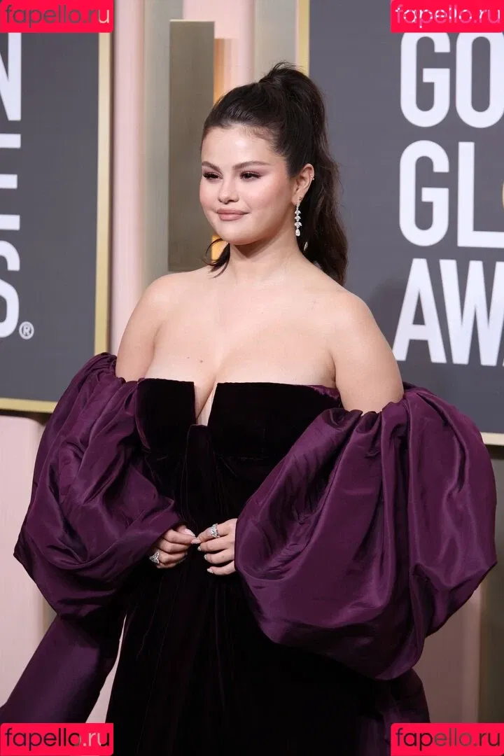 Selena Gomez Onlyfans Photo Gallery 