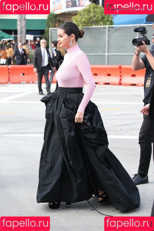 Selena Gomez Onlyfans Photo Gallery 