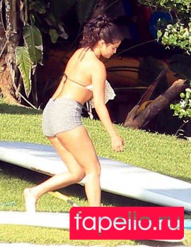 Selena Gomez Nude Onlyfans Photo 49