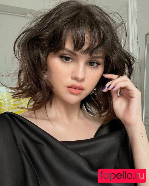 Selena Gomez Nude Onlyfans Photo 46