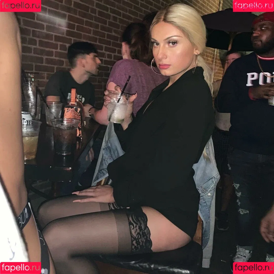 Tsmissmara Onlyfans Photo Gallery 
