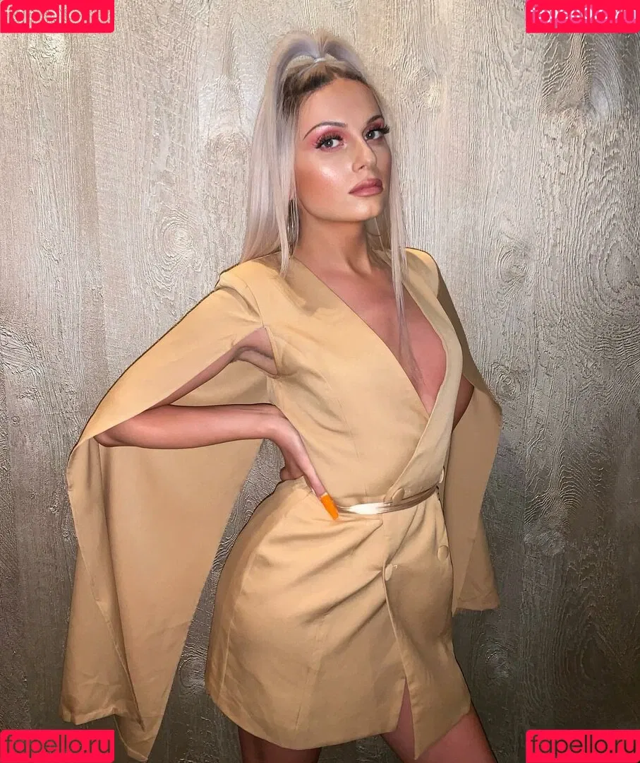 Tsmissmara Onlyfans Photo Gallery 