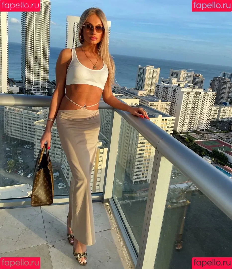 Tsmissmara Onlyfans Photo Gallery 