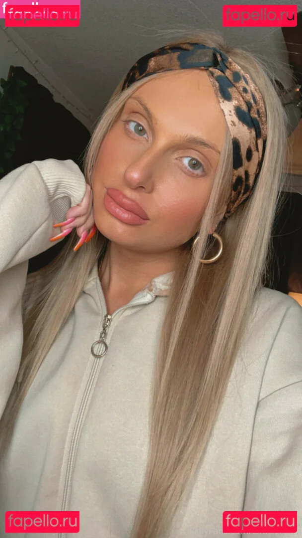 Tsmissmara Onlyfans Photo Gallery 